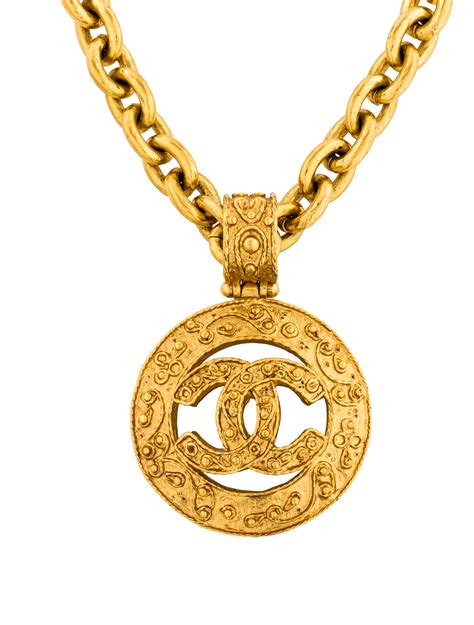 chanel logo necklace real